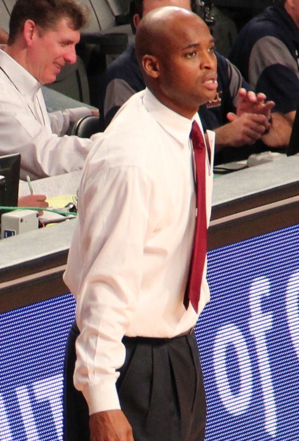 James Johnson (basketball, born 1971)