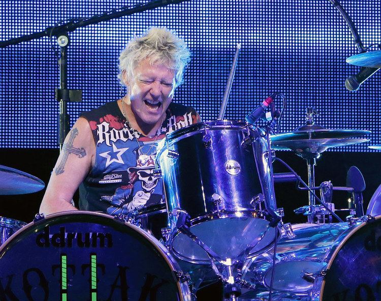 James Kottak James Kottak Rejoins Scorpions On The Road The Metalist