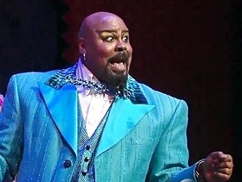 James Monroe Iglehart Watch James Monroe Iglehart and the Cast of Aladdin Make