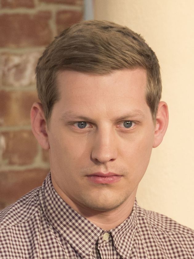 James Sutton (actor) Hollyoaks actor James Sutton quits joyless and narcissistic Twitter