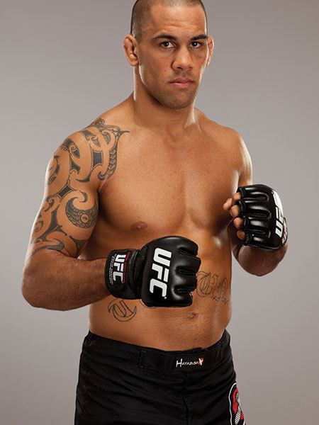 James Te Huna Copping a 39hiding39 UFC powerhouse James Te Huna fights