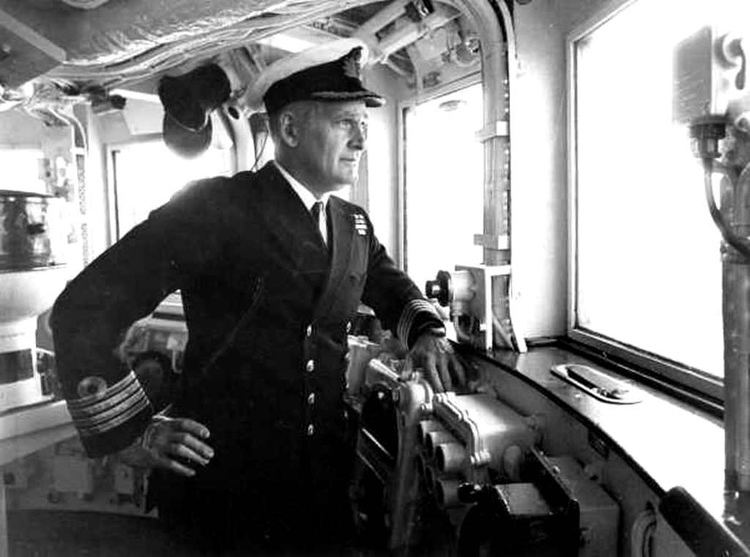 James Willis (admiral) 1972 Captain Guido James Willis RAN on the bridge of hi Flickr