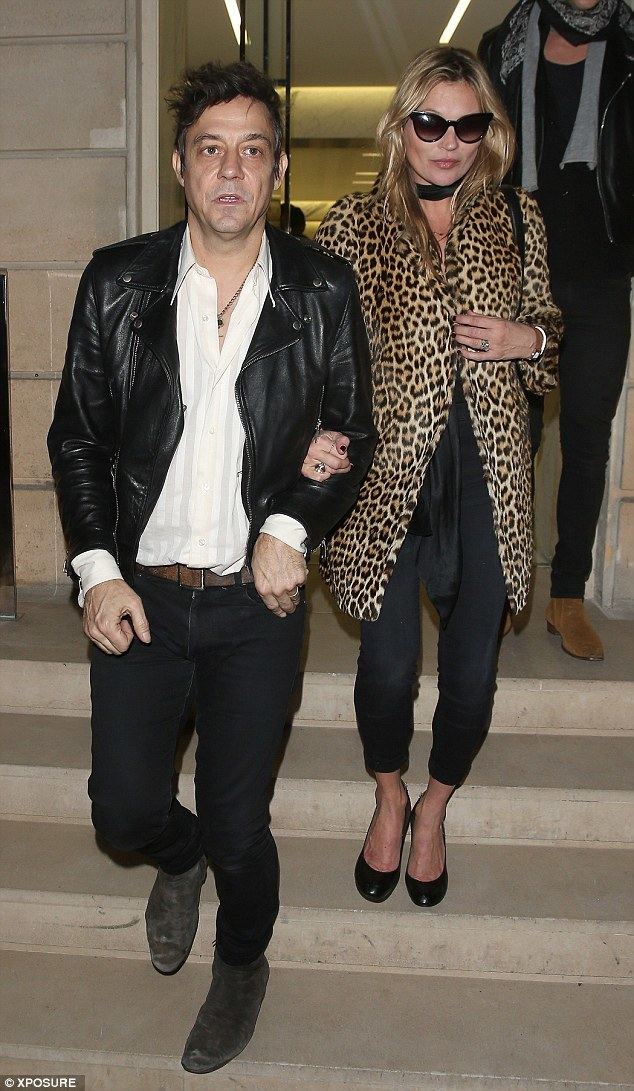 Jamie Hince Kate Moss brushes off nightclub fracas with husband Jamie