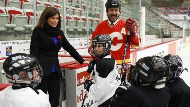 Jamie Macoun Former NHL defenceman worries about head injuries as feds