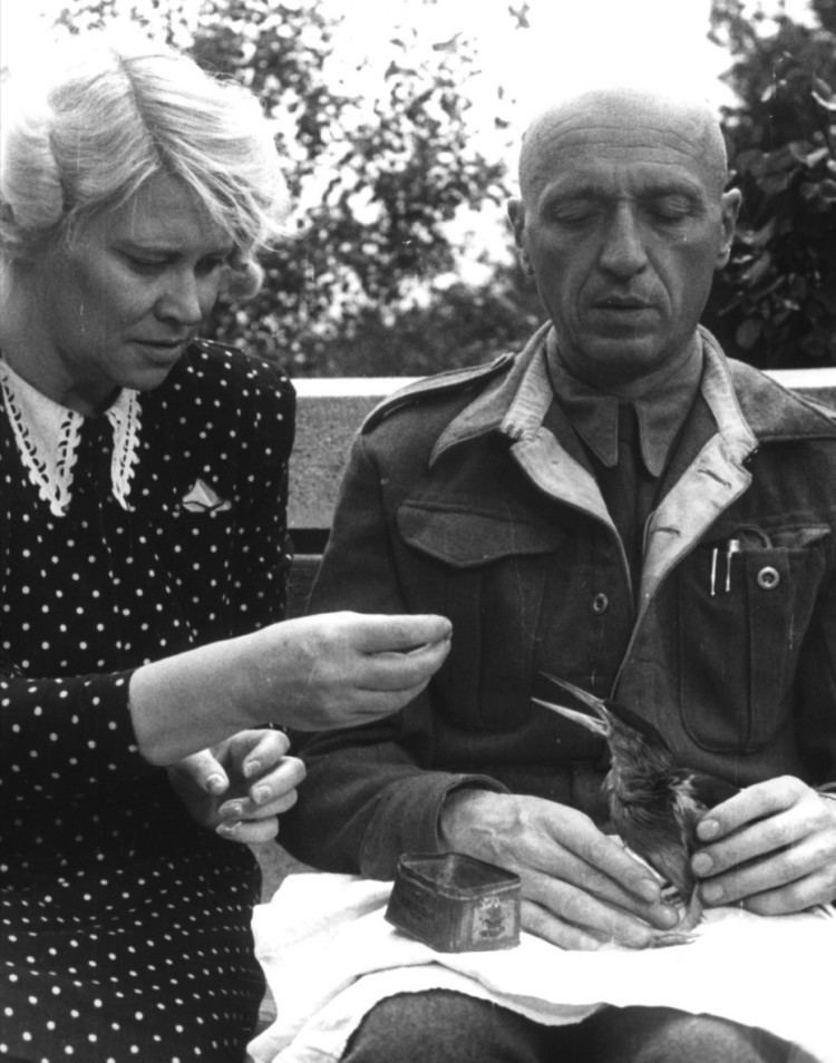Jan and Antonina Żabiński The Zoo that saved JewsThe story of Jan and Antonina abiski