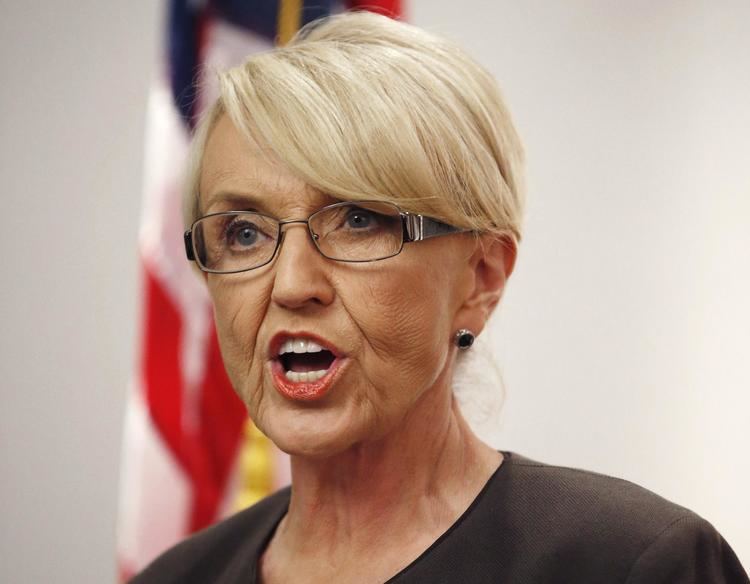 Jan Brewer Gov Brewer Campaign Donations Raises Ire of Technology