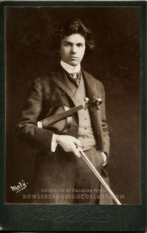 Jan Kubelík Cabinet card of Czech virtuoso violinist Jan Kubelk Bowlers And