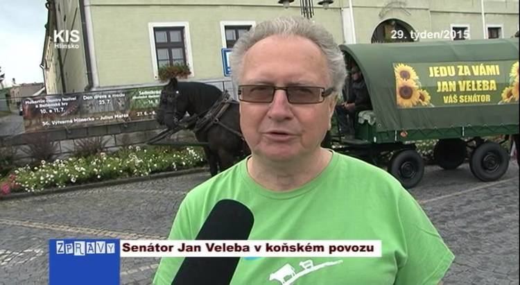 Jan Veleba (politician) Sentor Jan Veleba v koskm povozu YouTube