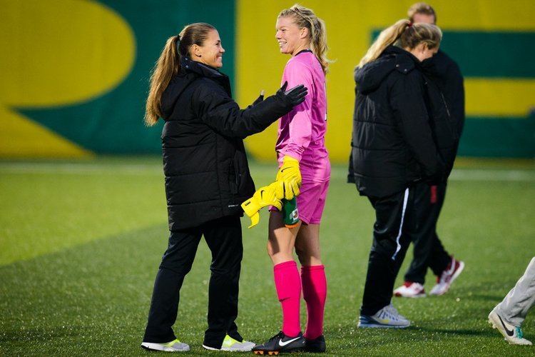 Jane Campbell (soccer) Photos Oregon Soccer Ducks fall to No 8 Stanford
