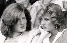 Watching Wimbledon with his second sister, Jane Fellowes | Source: www.pinterest.com