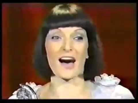 Jane Lapotaire Jane Lapotaire wins 1981 Tony Award for Best Actress in a Play YouTube
