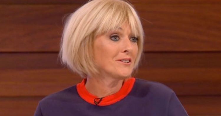 Jane Moore Flexible Jane Moore does the SPLITS on Loose Women as she shows off