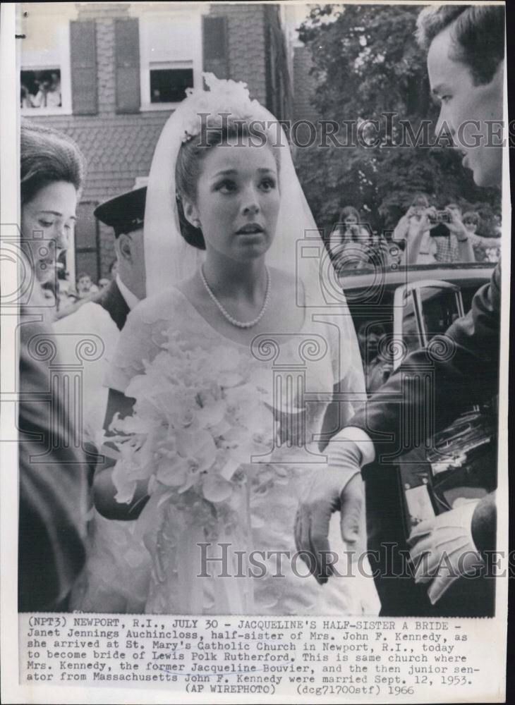 Janet Jennings Auchincloss arrived at St. Mary's Catholic Church wearing her wedding gown to become the bride of Lewis Polk Rutherford.