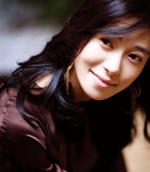Jang Young-nam Actress Jang Young Nam gets married allkpopcom