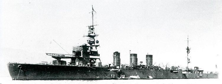 Japanese cruiser Kinu httpsuploadwikimediaorgwikipediacommonsthu