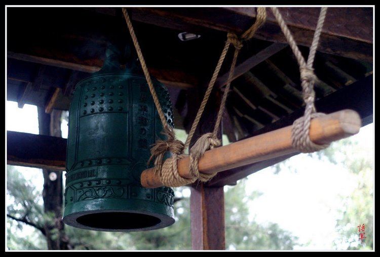 Japanese Peace Bell Japanese Peace Bell by tgrq on DeviantArt