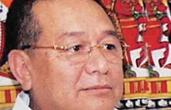 Jarbom Gamlin Arunachal Pradesh Chief Minister Jarbom Gamlin resigns