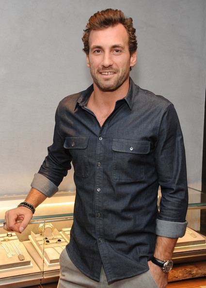 Jarret Stoll David Yurman With Jarret Stoll Host An InStore Event To