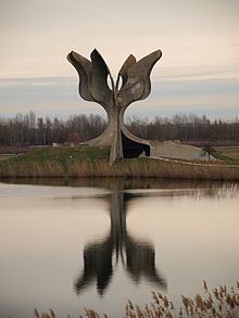 Jasenovac concentration camp httpsuploadwikimediaorgwikipediacommonsthu