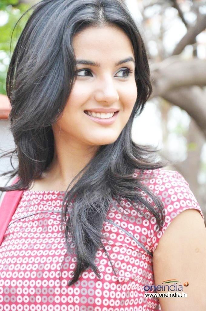 Jasmin Bhasin Jasmin Bhasin JungleKeyin Image 50