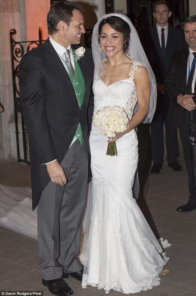 Jason De Carteret Welcome to Sportspinions Beautiful bride Eva Carneiro gets married