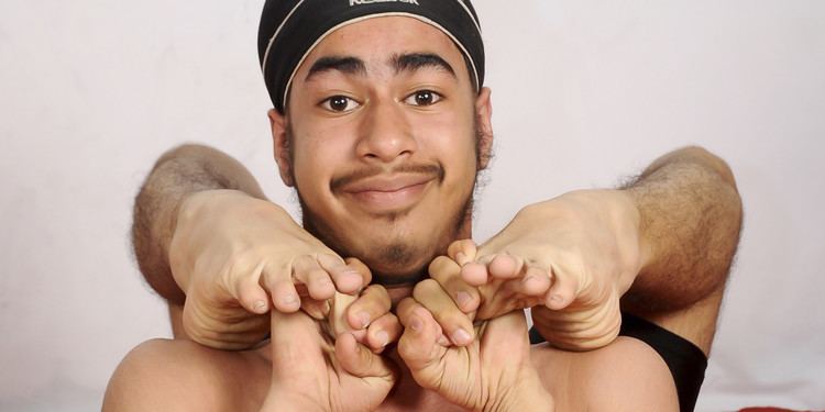 Jaspreet Singh Kalra India39s Boneless Boy On To Become Rubber Man Of The World KenFolios