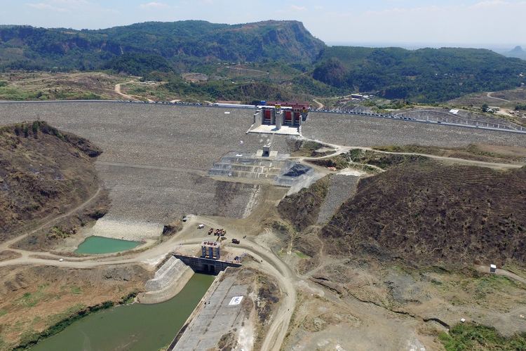 Jatigede Dam Indonesia Orders Flooding of Villages Behind New Dam Bloomberg
