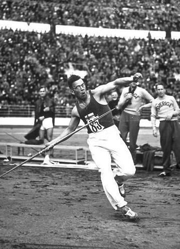 Javelin throw at the Olympics