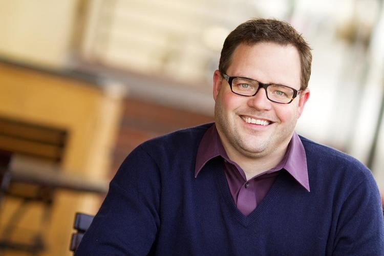 Jay Baer Why Helping Beats Selling Anytime Cooler Insights