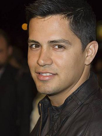 Jay Hernandez Last Resort39s39 Jay Hernandez to CoStar in Fox Drama 39Gang