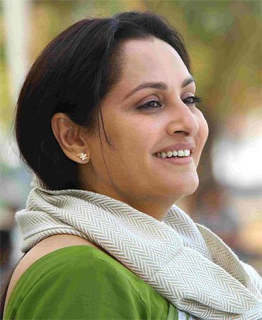 Jaya Prada Sex - Jaya Prada (Indian Actress) ~ Bio Wiki | Photos | Videos