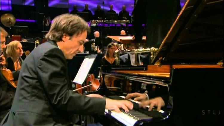 Jean-Efflam Bavouzet JeanEfflam Bavouzet Bartk Piano Concerto No 1 Sz 83 YouTube