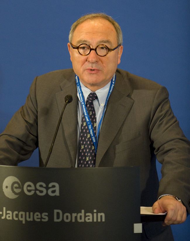 Jean-Jacques Dordain ESA Chief Dordain Elected to Third Term SpaceNewscom