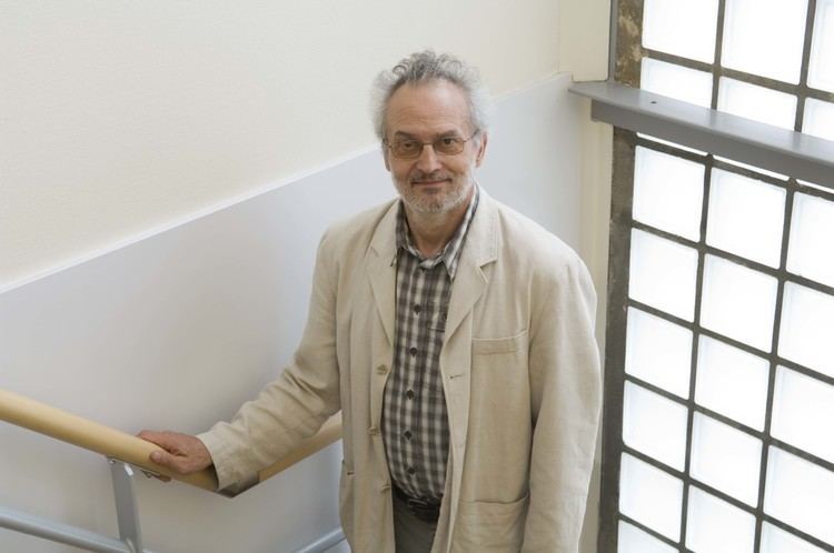 Jean-Loup Puget ESA Science Technology JeanLoup Puget Principal Investigator of