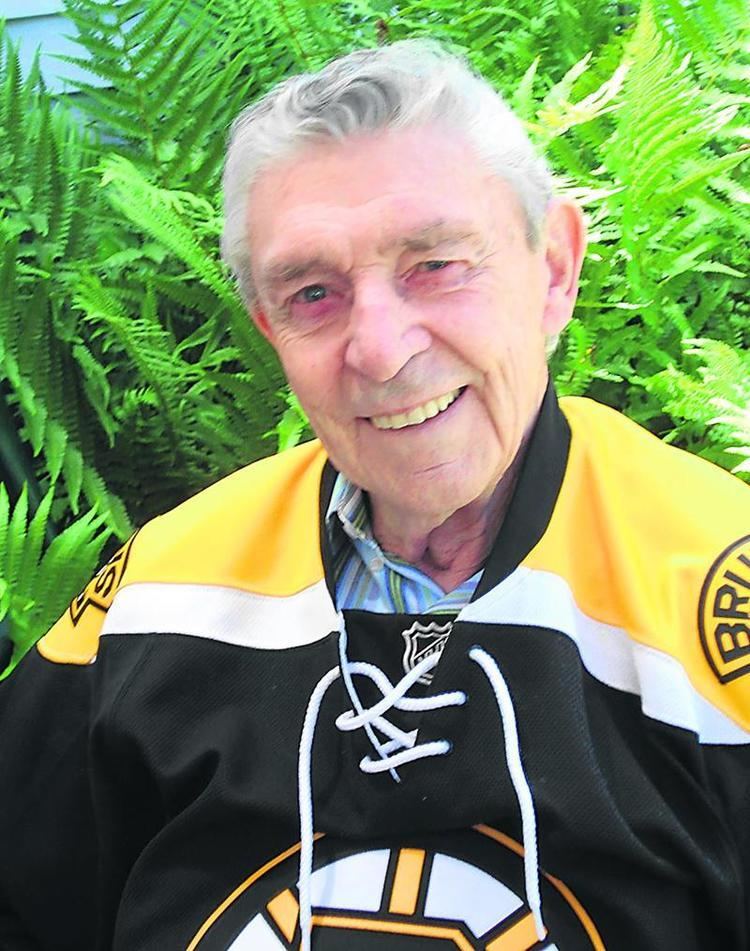 Jean-Paul Gladu 93 ans lexhockeyeur JeanPaul Gladu rend lme Le Courrier