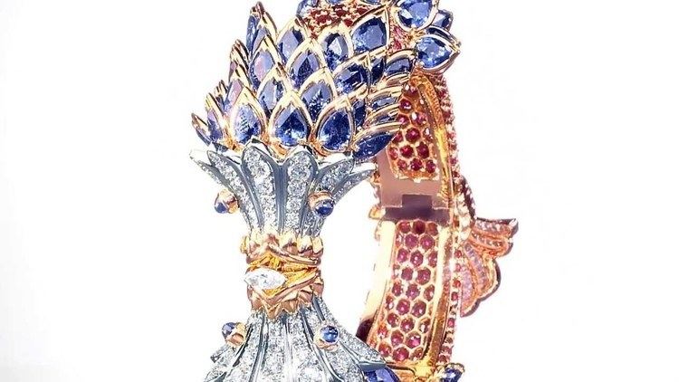 Jean Schlumberger (jewelry designer) Tiffany Co Jean Schlumbergers Fish Bracelet YouTube