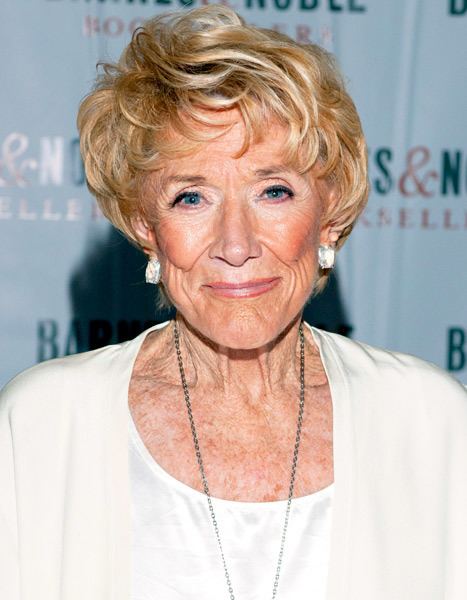 Jeanne Cooper Young amp the Restless Icon Jeanne Cooper Dies