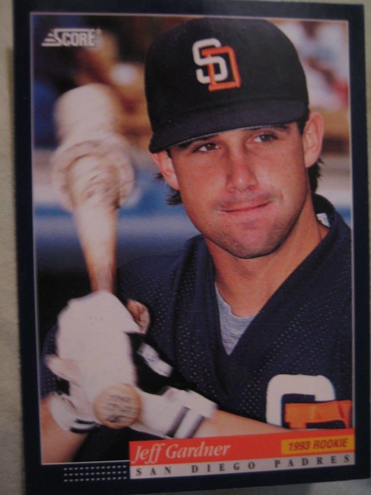 Jeff Gardner (baseball) Baseball Cards Come to Life Jeff Gardner points out