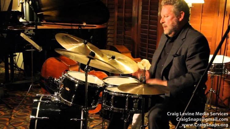 Jeff Hamilton (drummer) EdShaughnaseyTribute Jeff Hamilton Drum Solo goes without