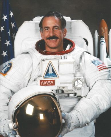 Jeffrey A. Hoffman Astronaut Bio J Hoffman 902