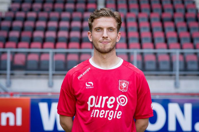Jelle van der Heyden Nieuw contract Van der Heyden bij FC TWente FC Twente tubantianl