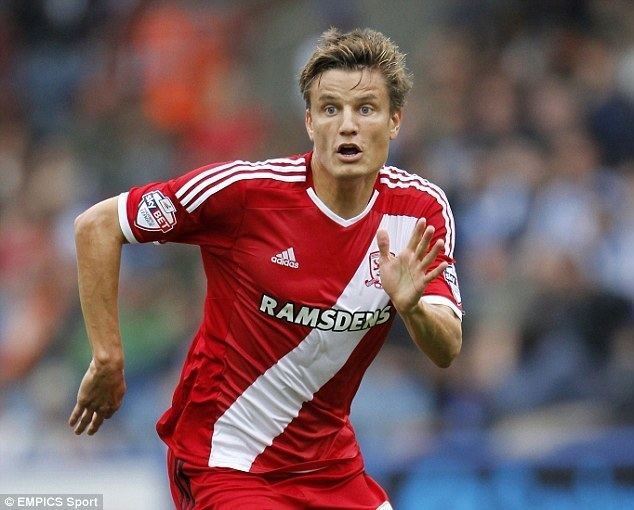 Jelle Vossen Jelle Vossen became first ever player to be signed from a hashtag