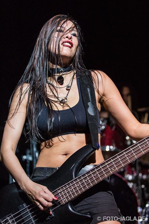 Jen Majura Jen Majura Joins Evanescene The Metalist