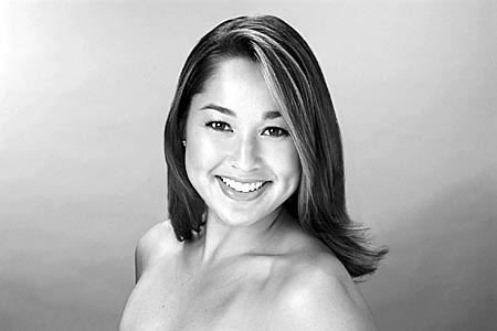 Jennifer Fairbank Hawai39i crowns two beauties The Honolulu Advertiser