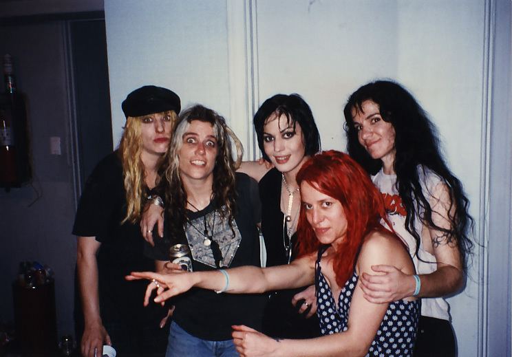 Jennifer Finch L7 with Joan Jett Jennifer Precious Finch