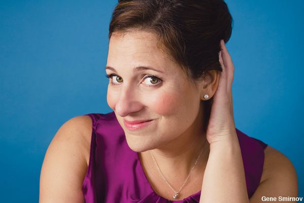 Jennifer Weiner There39s A Giant Honking Jennifer Weiner Profile In the