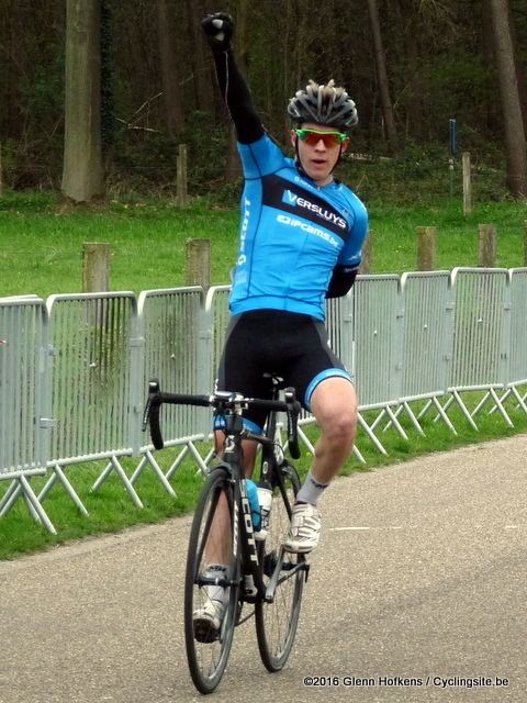 Jens Schuermans Mountainbiker Jens Schuermans wint in Zutendaal cyclingsitebe
