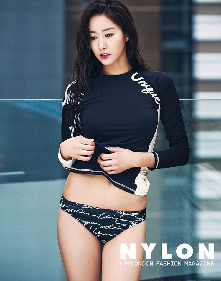 Jeon Hye-bin Photoshoot Actress Jeon Hye Bin for Nylon July Issue
