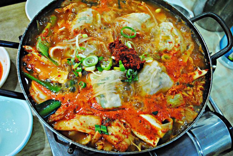 Jeongol Korean Spicy Mandu Jeongol F o o d P o r n Pinterest Spicy