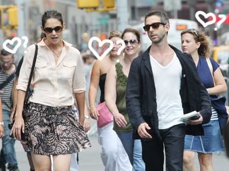 Jeremy Strong (actor) Katie Holmes Getting Romantical With Jeremy Strong
